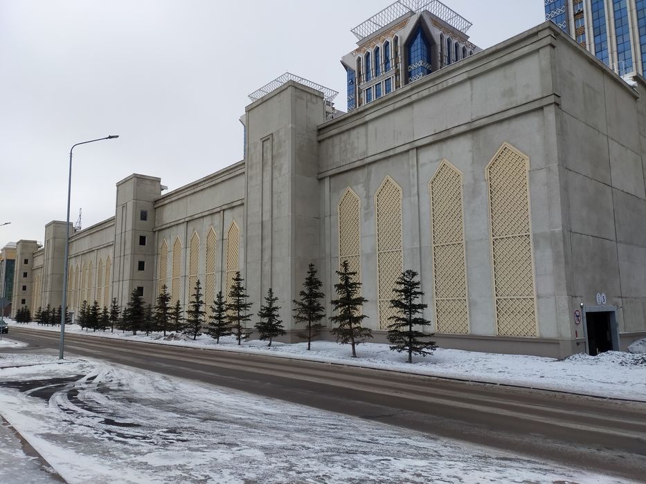 Продам паркинг Миллениум парк