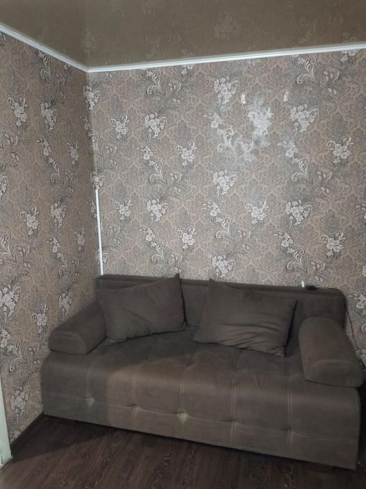 Продается однокомнатная квартира!уютная,теплая,мебелерованая.