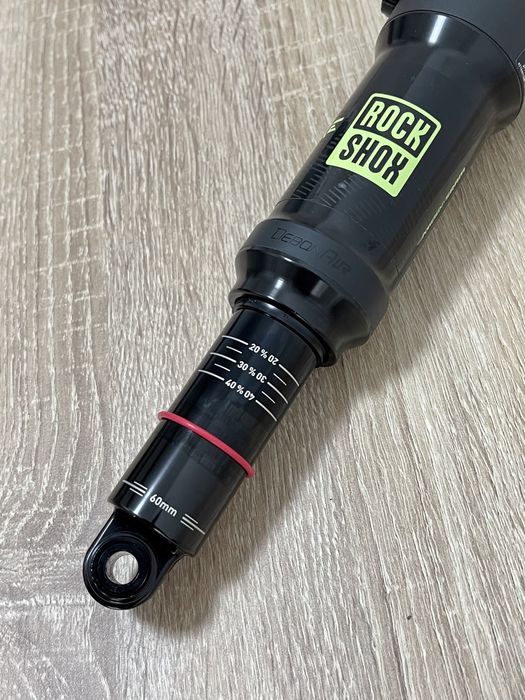 Amortizor spate RockShox Deluxe Select Trunnion 205x60mm
