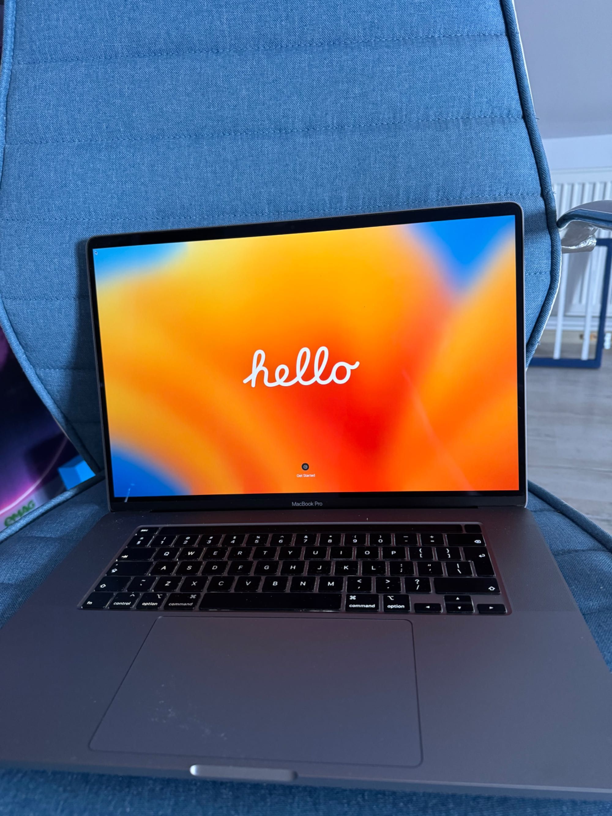 MacBook Pro 16” - Intel Core i9 2,4 GHz 2020, Touchbar