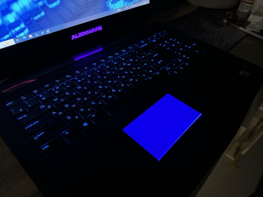 Alienware 17 P18E