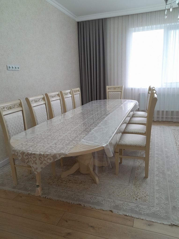 Продётся стол и стулья