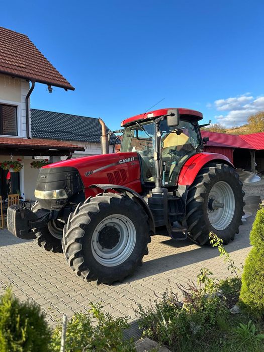 Vând tractor case puma