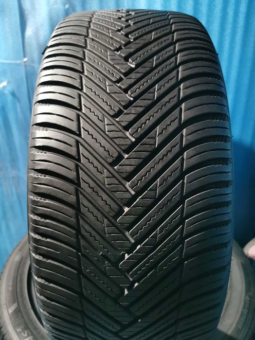 235 45 18 hankook m+s 4 buc