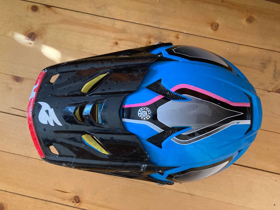 Каска за колело М размер