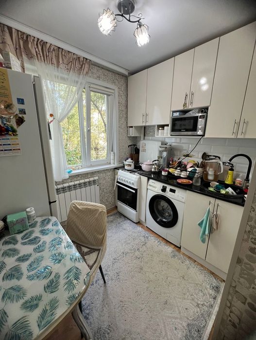 Продам двухкомнатную квартиру в центре