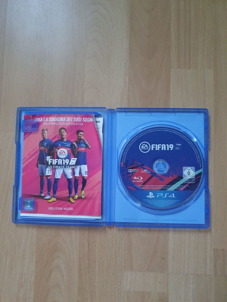 De vanzare Fifa 19 Champions Edition pentru PS4.