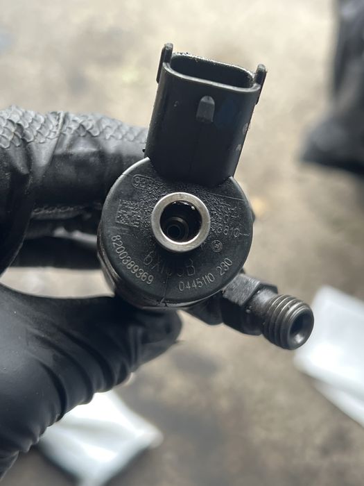 Injectoare/injector Renault 1.9 DCI 110-135 cp cod 8200389369