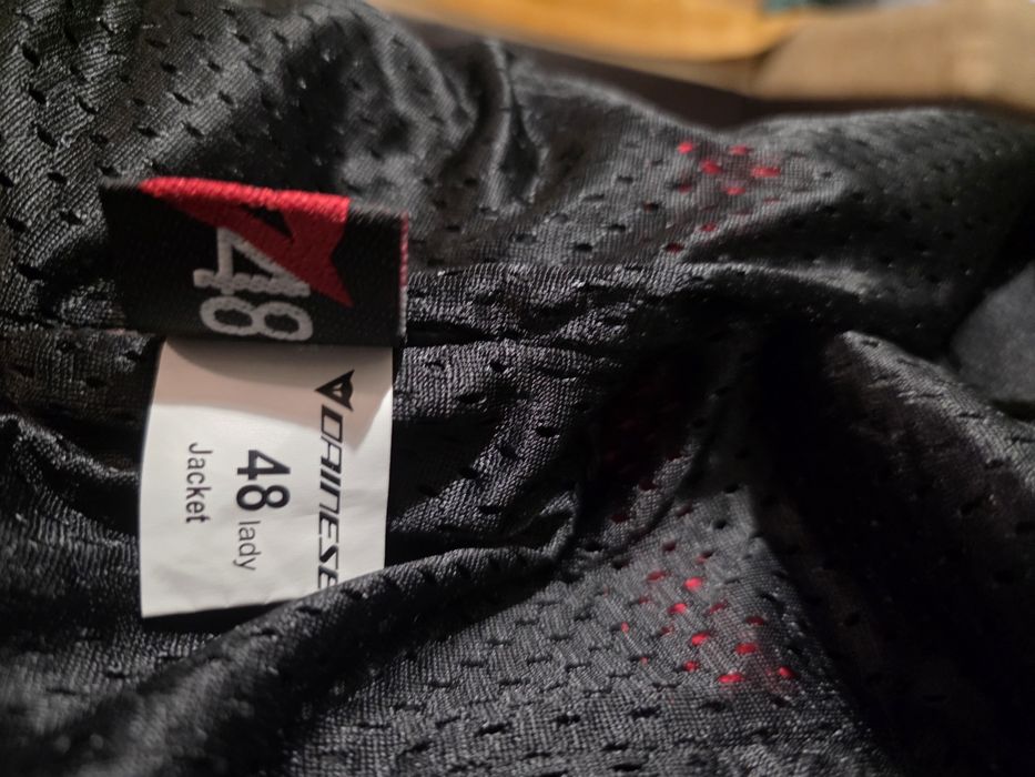 Geacă moto Dainese neagră — protecții umeri + coate extinse (până la î