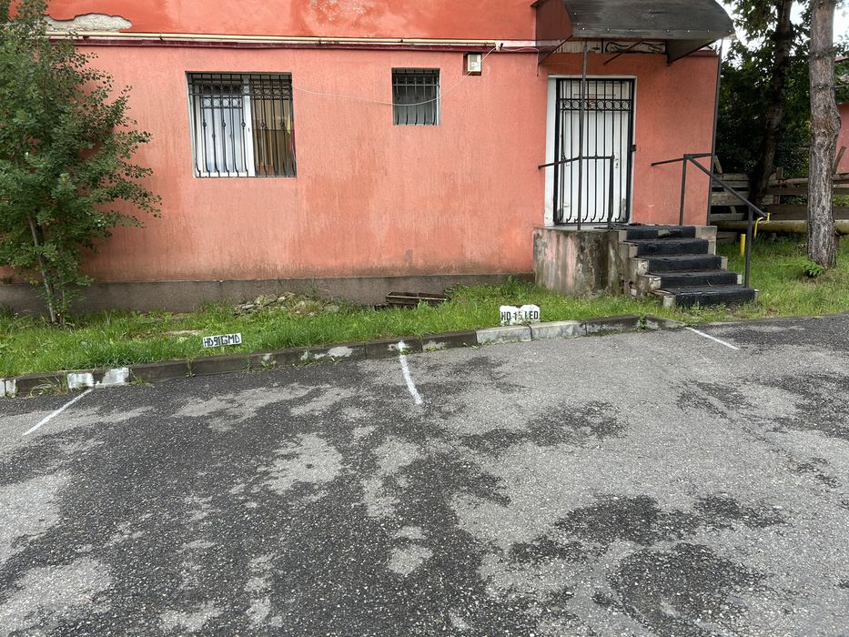 Vand apartament 3 camere parter