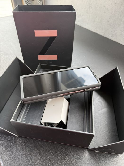 Samsung Galaxy Z Fold2 5G – Mystic Bronze, 256GB