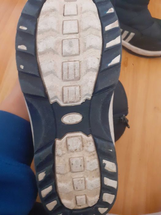 Детски апрески/ботуши