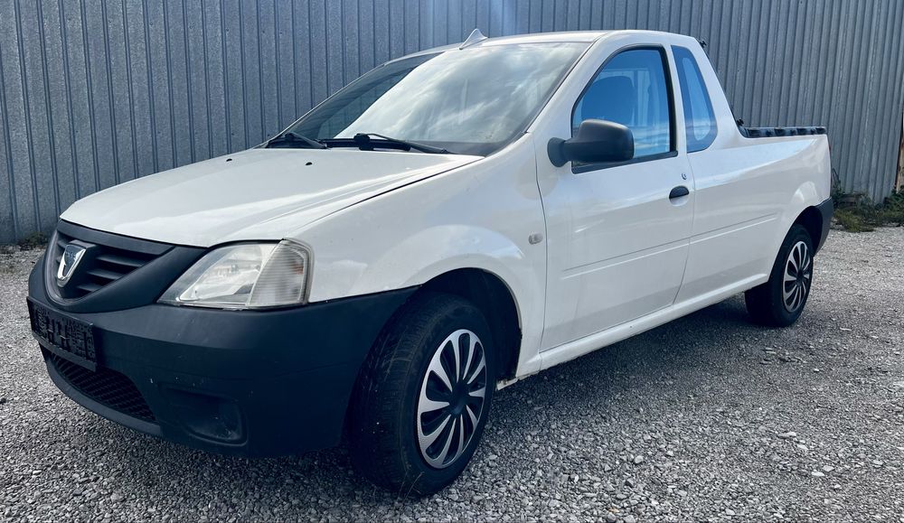 Продавам dacia logan pick up