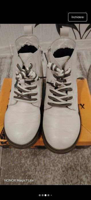 Ghete crem mărimea 35, interior aproximativ 22cm