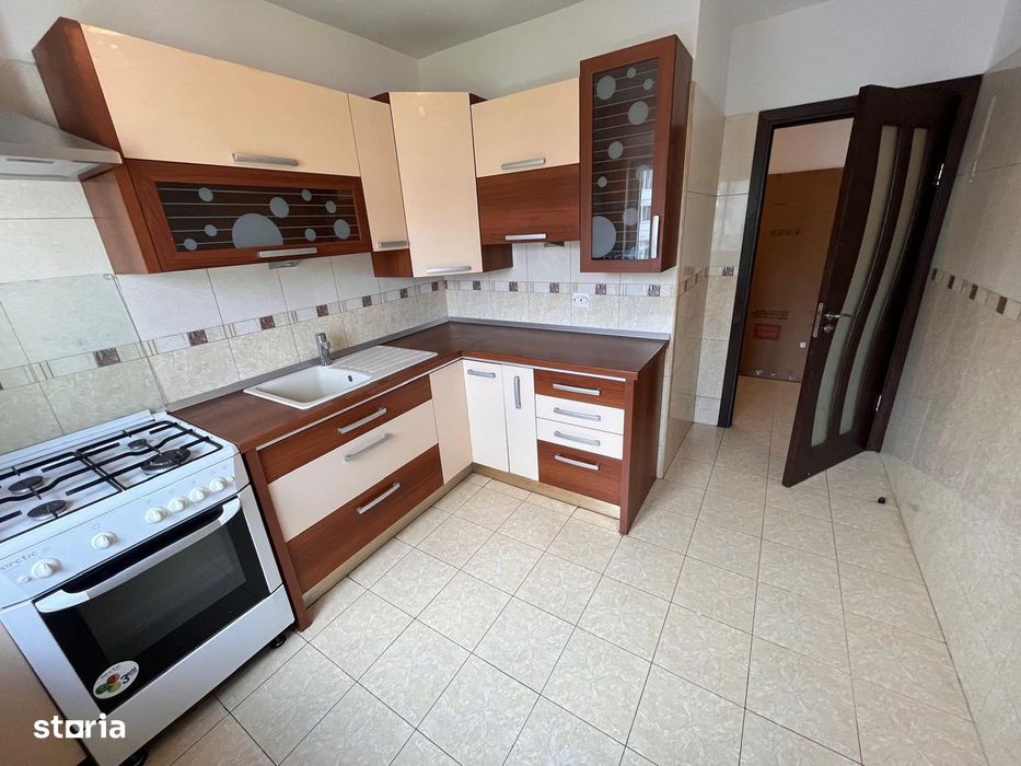 Obor, Mosilor, Stefan cel Mare, vedere spate