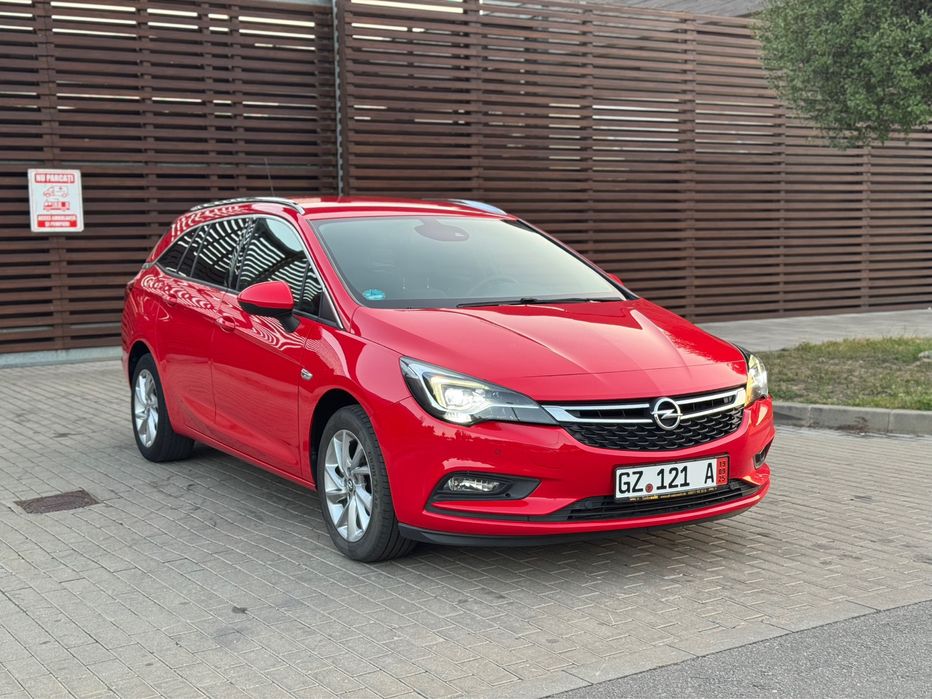 Opel Astra K Innovation+ 1.4Benzina 125CP LED NAVI Camera Climatronic