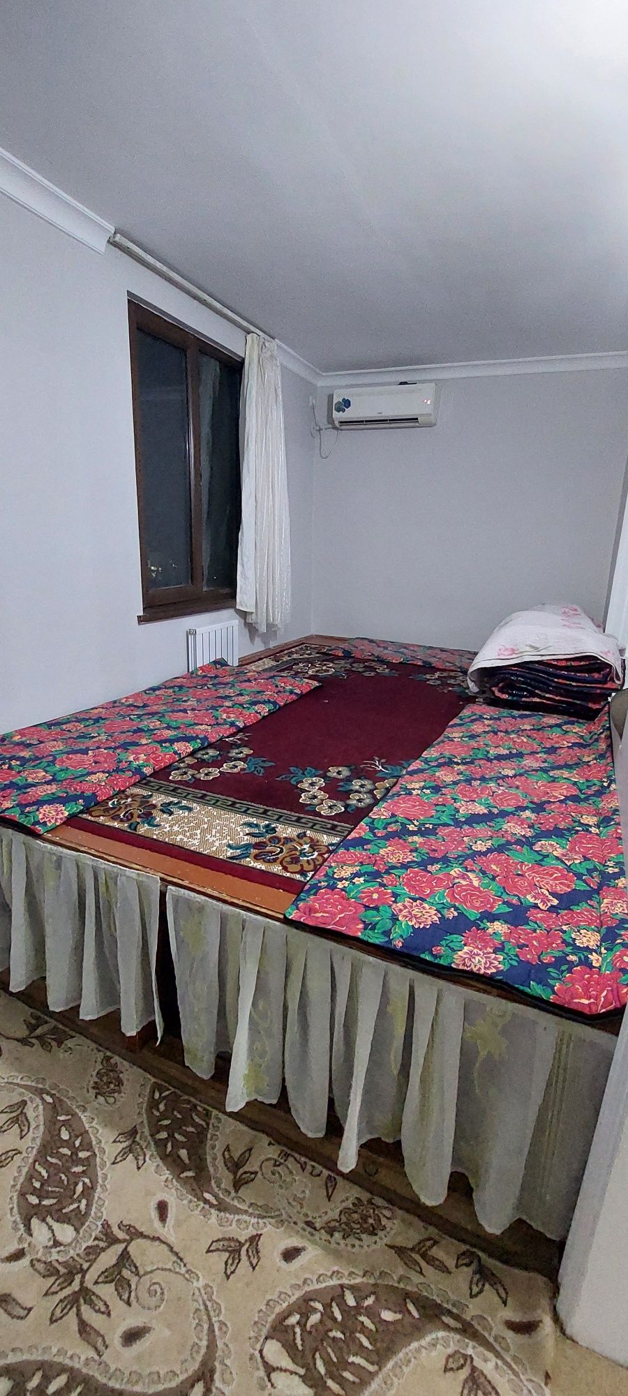 Termez shaxar uy sotiladi 3 xonalik