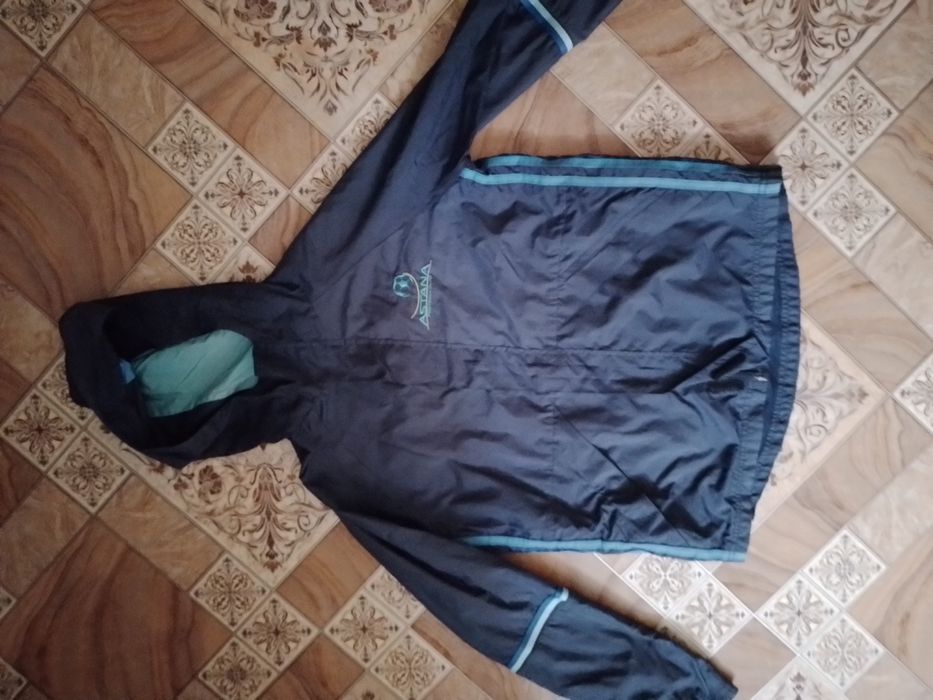 Продам дождевик Adidas Fc Astana