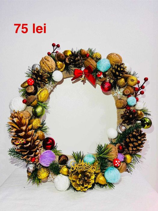 Vând coronițe de Crăciun