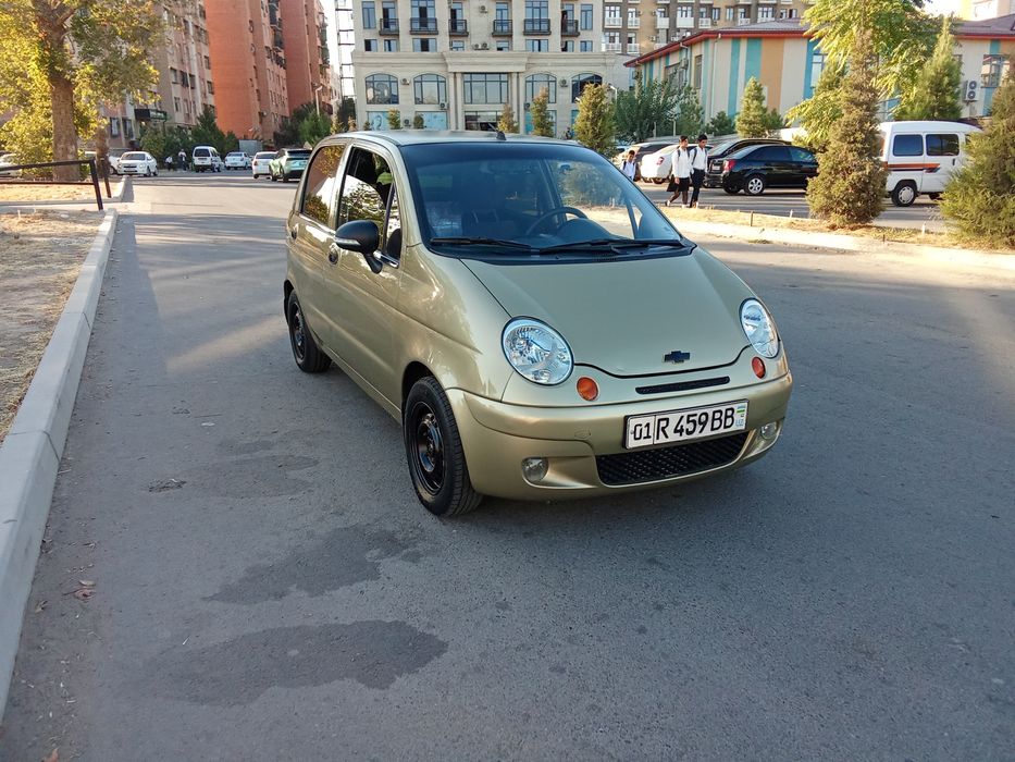 Moshina sotiladi gazi bor