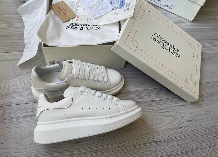 Alexander Mqueen Top