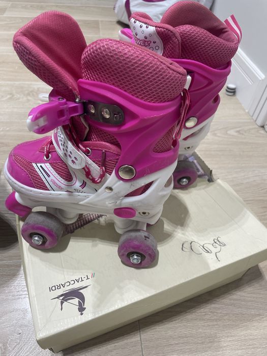 Ролик сатылады. 5-6 жастағы қыз балаға болады