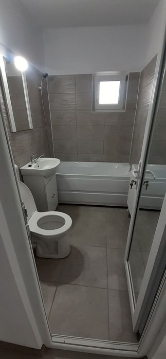 Vând apartament renovat