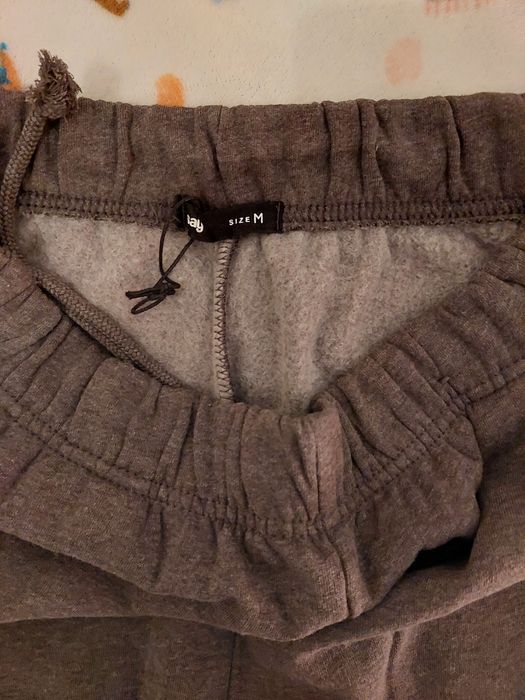 Pantaloni de trening Sinsay