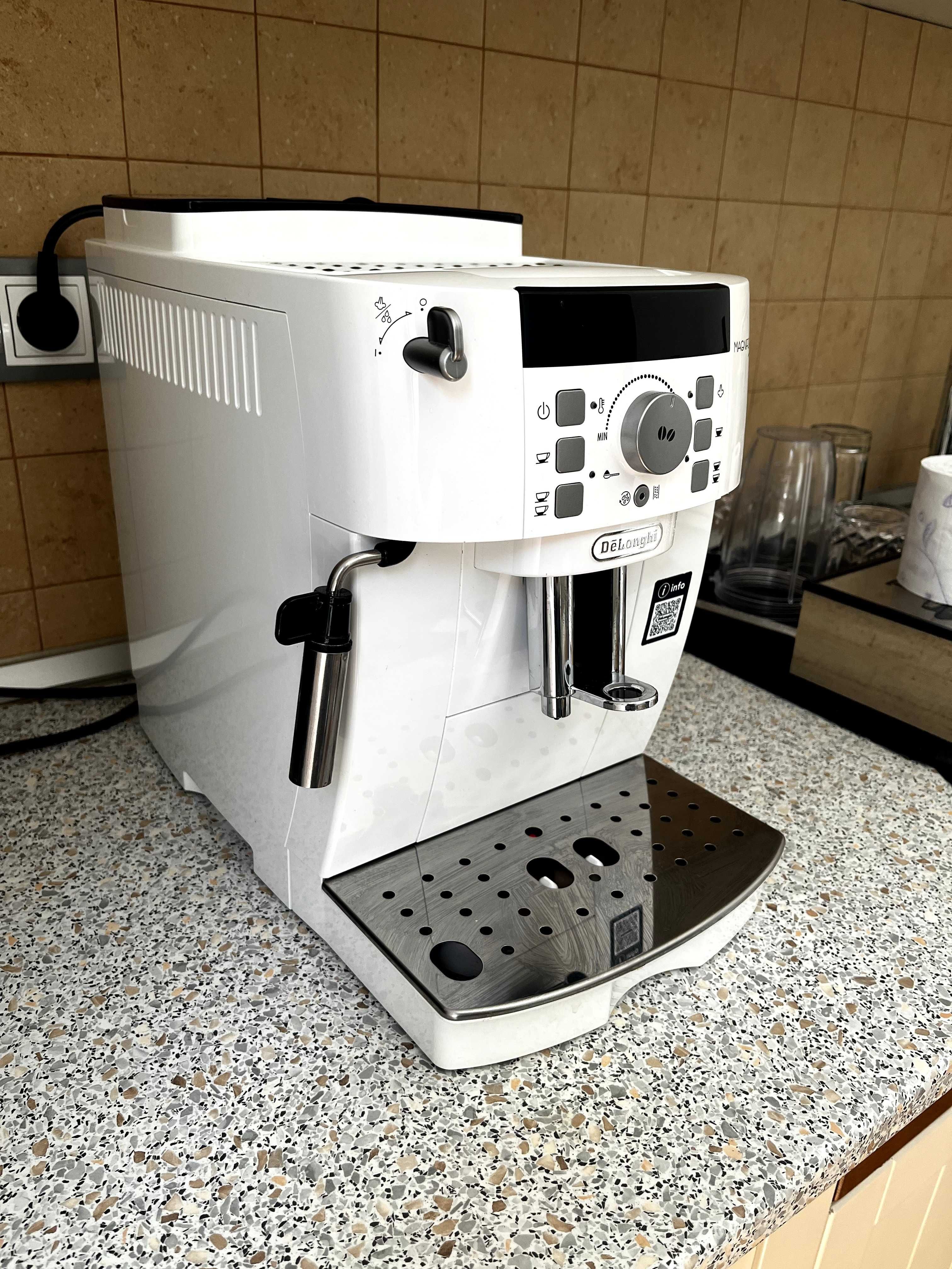 Кафеавтомат De’Longhi Magnifica S ECAM