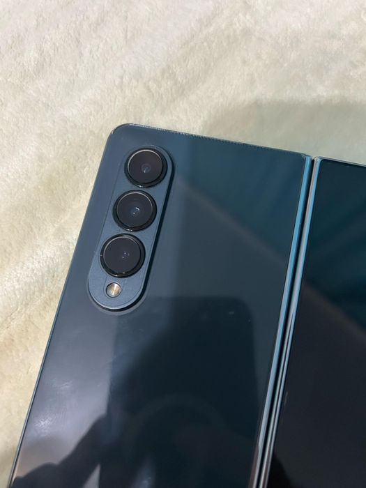 Samsung Z Fold 4