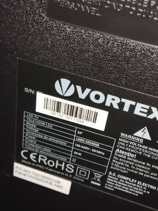 Vând plasmă aproape nouă 80 cm are și internet modelul este VORTEX