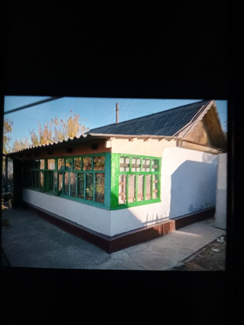 Продам дачу  в районе Телецентра.
