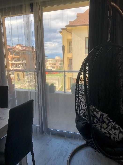 тристаен апартамент в Бояна