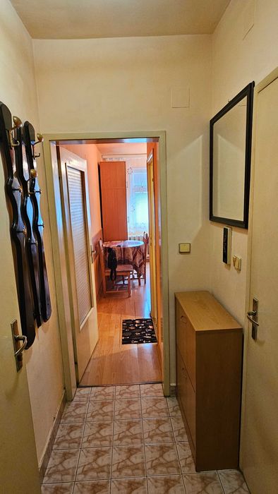 Дава се под наем Едностаен апартамент в София, Връбница 2 - 35 кв.м за 350 € - Снимка #2