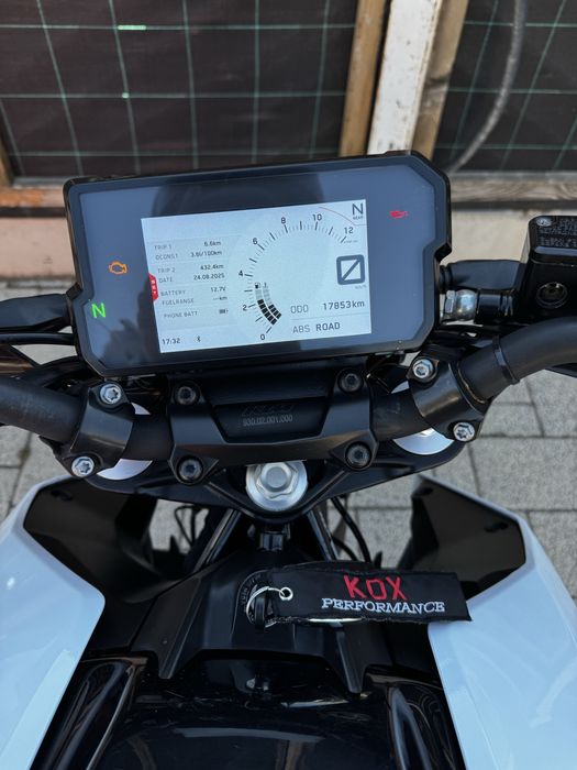 ktm duke 125cc BMW Honda Kawasaki Yamaha