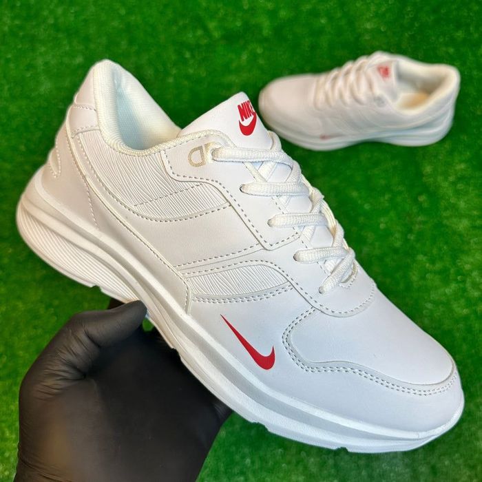 Adidași pentru barbati