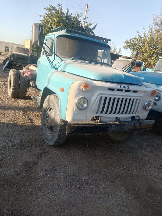 Gaz 53 sotiladi yaxshi