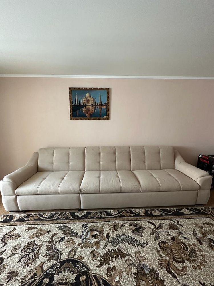 Продам диван в гостиную