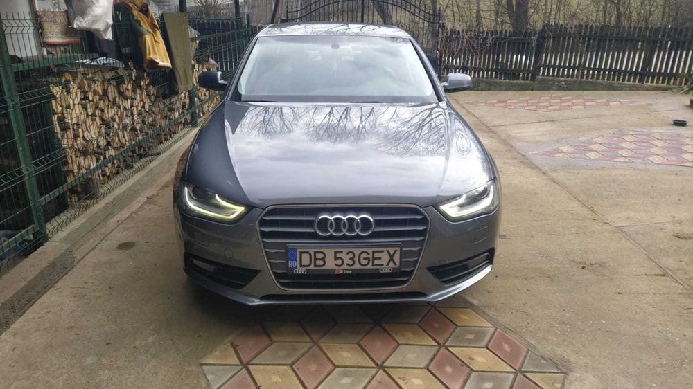AUDI A4 în stare foarte bună