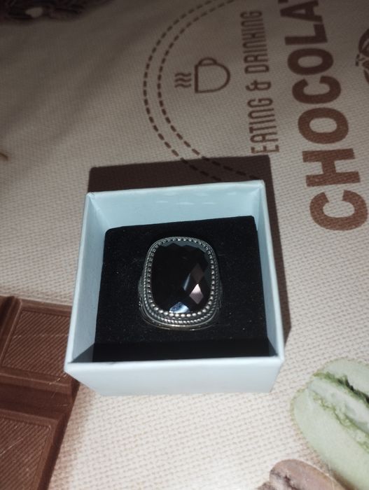 Продам перстень ( печатка) серебро