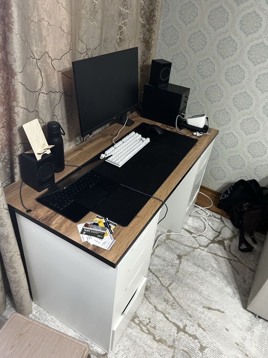 Стол компьютерный