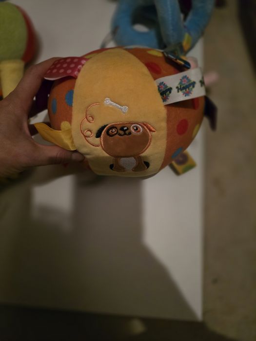 Лот от играчки от бебе до 12месеца