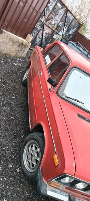 Лада 1500 S червена