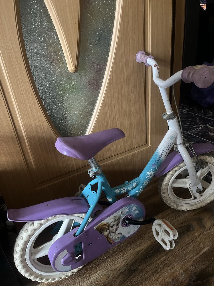 Bicicleta copii pentru fetita 3-5 ani