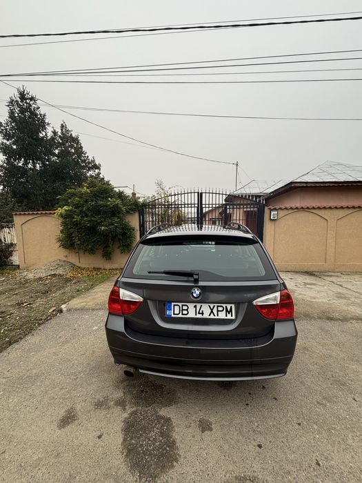 Vand BMW seria 3 E91 2010 2.0 benzina