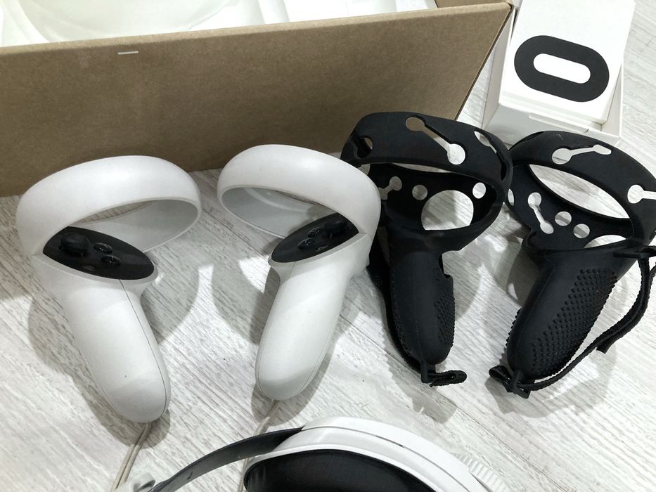 Meta Quest 2 (Oculus Quest 2)