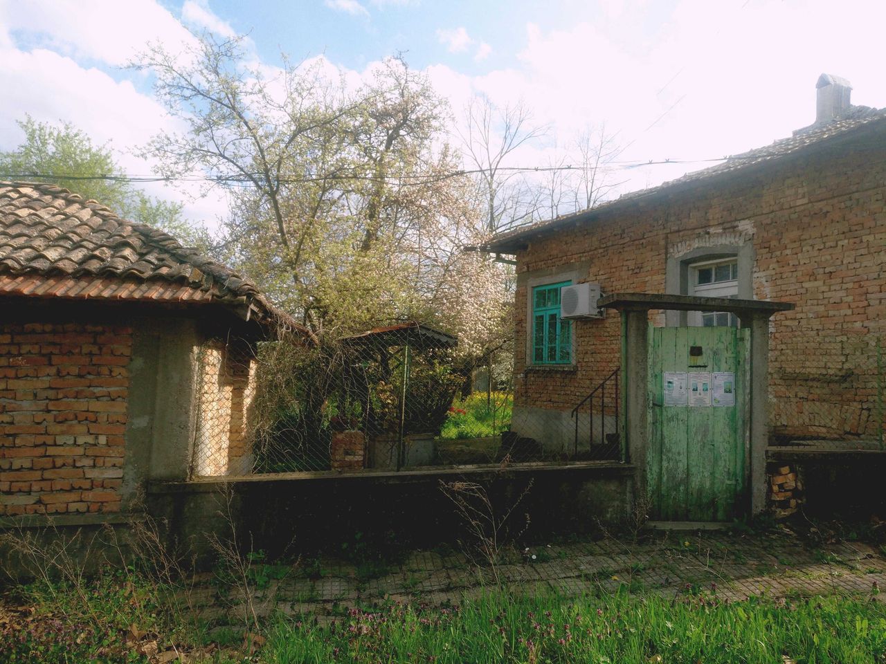 Продава се Къща в с. Славяново, Област Търговище - 100 кв.м за 128 €/кв.м - Снимка #1
