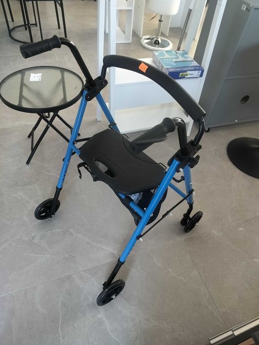 Rolator pliabil ajustabil