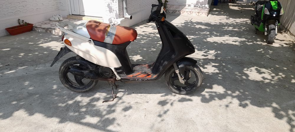 Vand scutere piaggio 4t si 2t