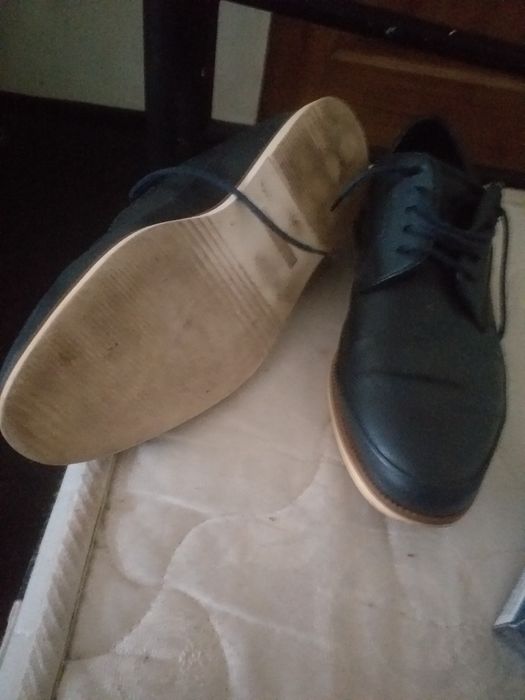 Vind pantofi barbati stare bùnă